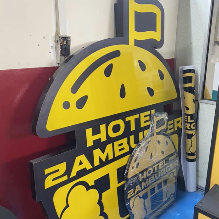 rhtsign-hotelzam-1
