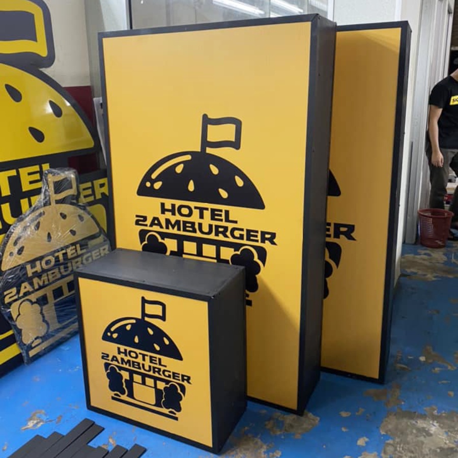 rhtsign-hotelzam-2
